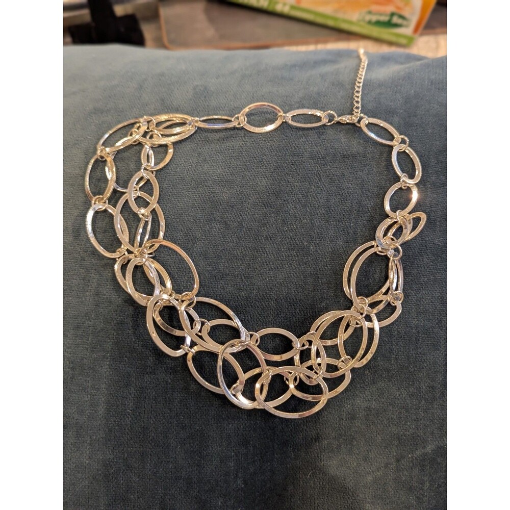 Silver Tone Interlocking Oval Link Statement Necklace Single Strand Adjustable